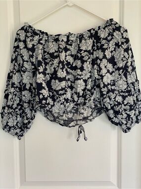 LC Lauren Conrad Off-The-Shoulder Puff Sleeve Top navy white floral print small